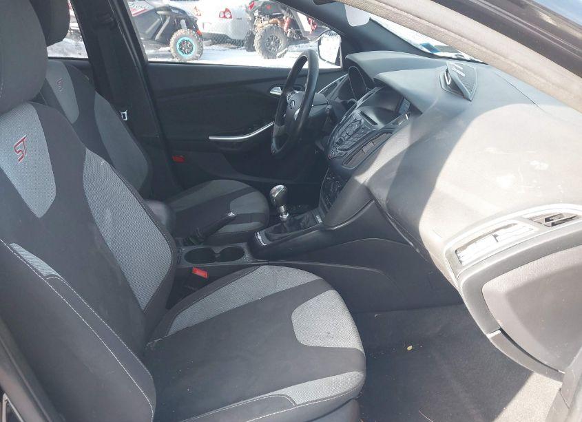Photo 5 of 2014 Ford Focus ST (VIN 1FADP3L93EL463710)