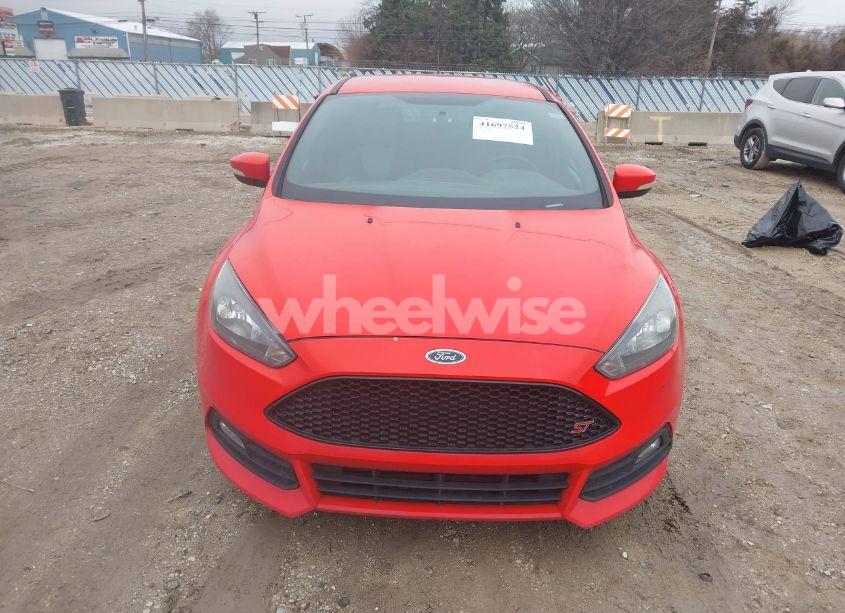 Photo 13 of 2016 Ford Focus ST (VIN 1FADP3L93GL357857)