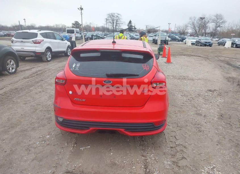 Photo 17 of 2016 Ford Focus ST (VIN 1FADP3L93GL357857)