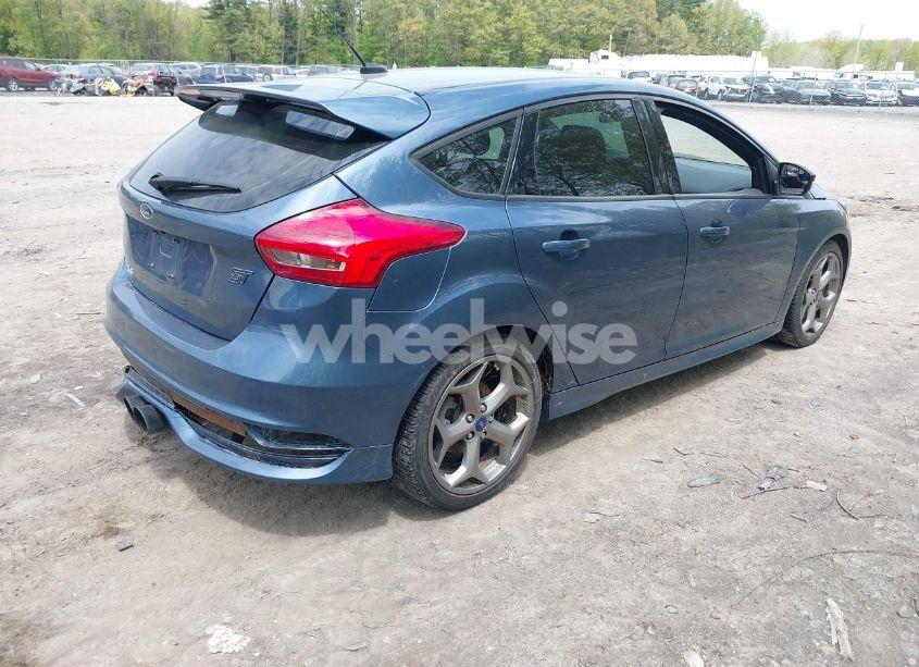 Photo 4 of 2018 Ford Focus ST (VIN 1FADP3L93JL306883)