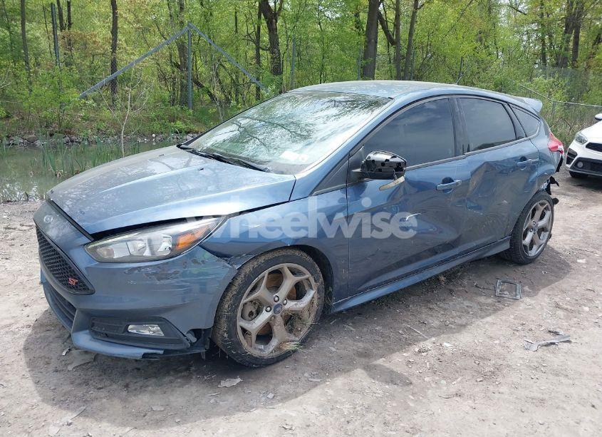 Photo 6 of 2018 Ford Focus ST (VIN 1FADP3L93JL306883)