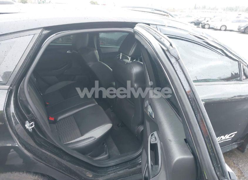 Photo 8 of 2013 Ford Focus ST (VIN 1FADP3L94DL126638)