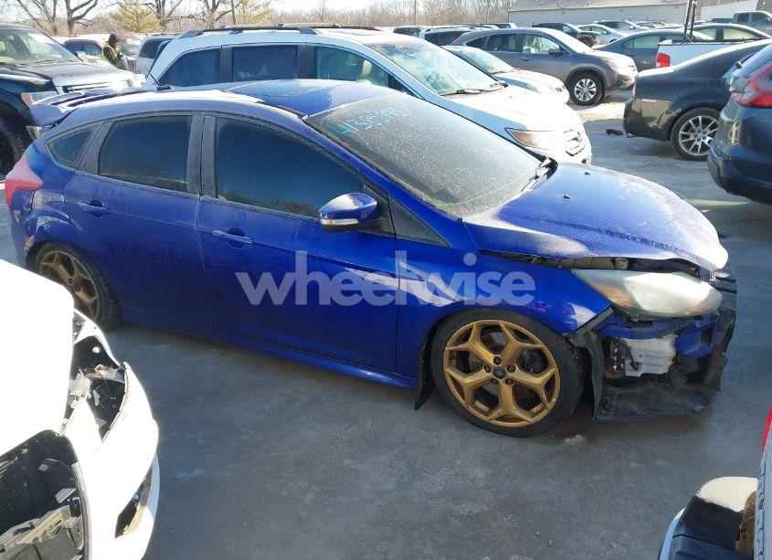 2013 Ford Focus ST (VIN 1FADP3L94DL127501) main photo