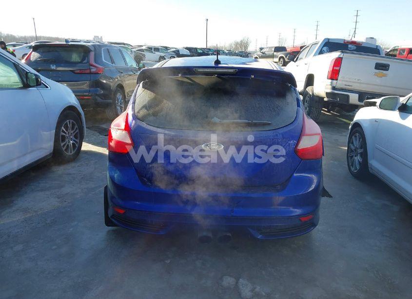 Photo 17 of 2013 Ford Focus ST (VIN 1FADP3L94DL127501)