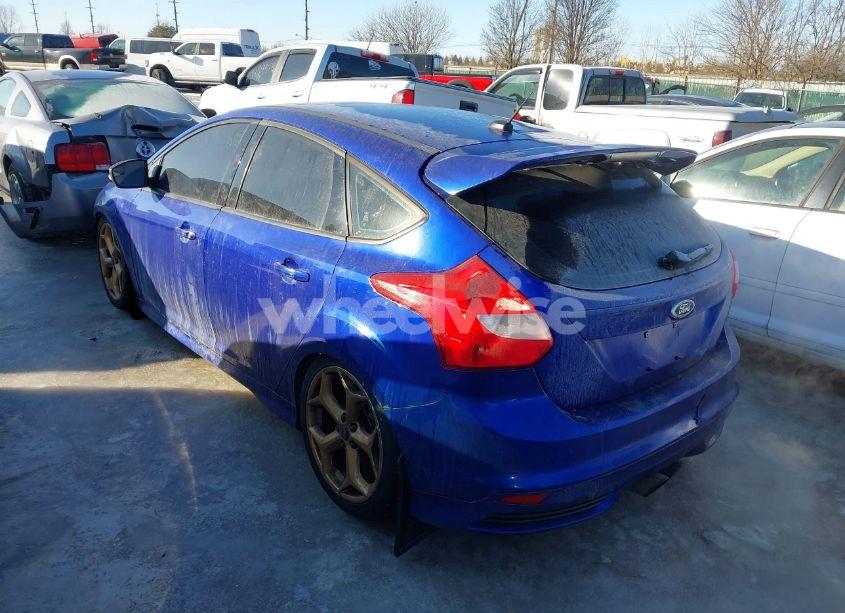 Photo 3 of 2013 Ford Focus ST (VIN 1FADP3L94DL127501)