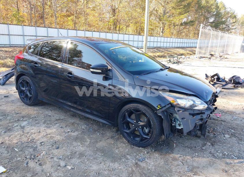 2013 Ford Focus ST (VIN 1FADP3L94DL294294) main photo