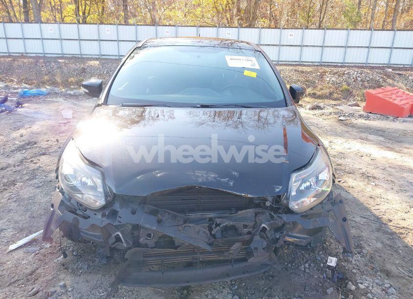 Photo 13 of 2013 Ford Focus ST (VIN 1FADP3L94DL294294)