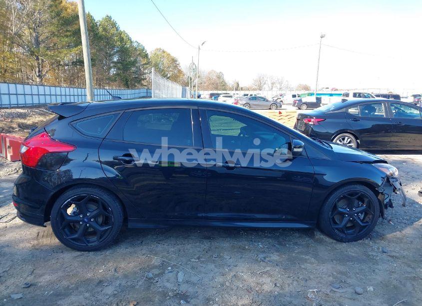 Photo 14 of 2013 Ford Focus ST (VIN 1FADP3L94DL294294)