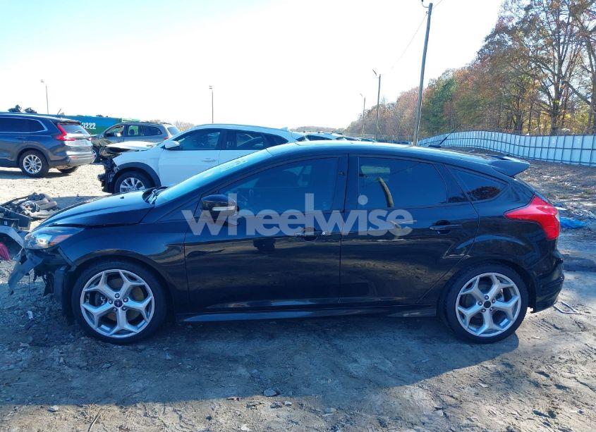Photo 15 of 2013 Ford Focus ST (VIN 1FADP3L94DL294294)