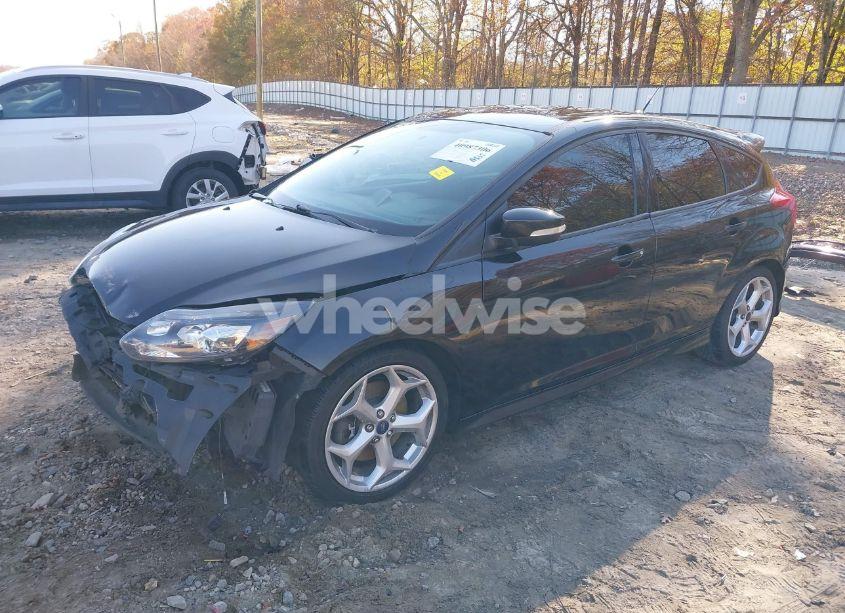 Photo 2 of 2013 Ford Focus ST (VIN 1FADP3L94DL294294)