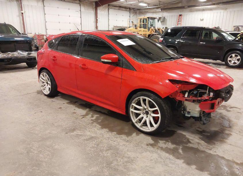 2014 Ford Focus ST (VIN 1FADP3L94EL212243) main photo