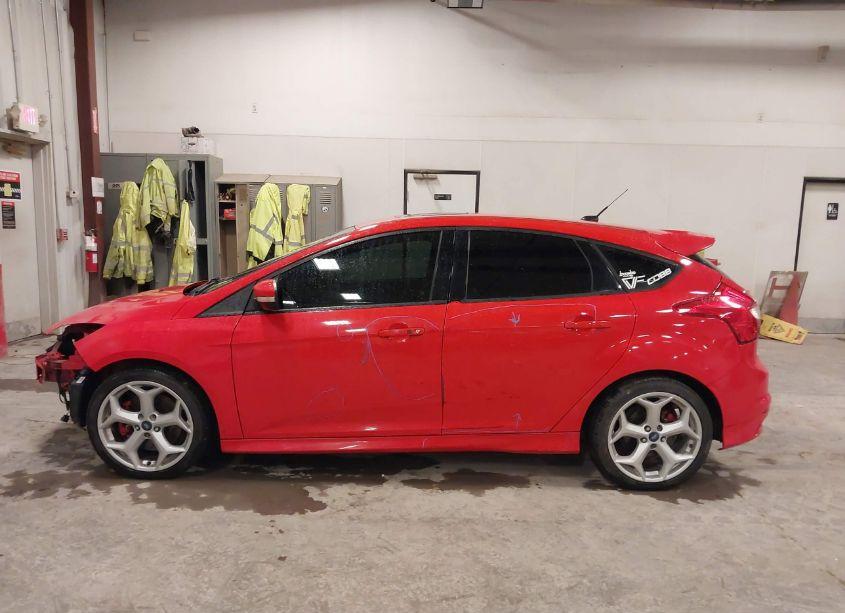 Photo 14 of 2014 Ford Focus ST (VIN 1FADP3L94EL212243)