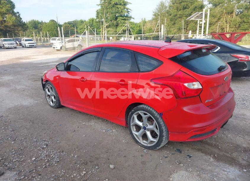 Photo 3 of 2014 Ford Focus ST (VIN 1FADP3L94EL268568)