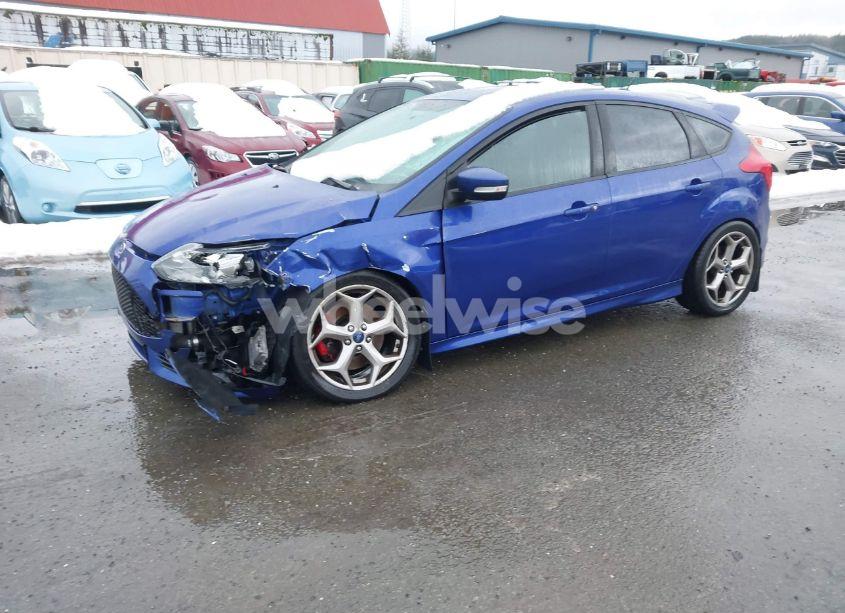 Photo 2 of 2014 Ford Focus ST (VIN 1FADP3L94EL312438)