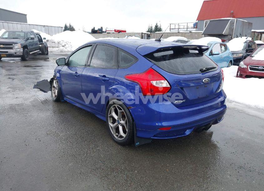 Photo 3 of 2014 Ford Focus ST (VIN 1FADP3L94EL312438)