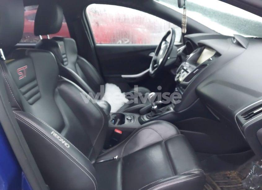 Photo 5 of 2014 Ford Focus ST (VIN 1FADP3L94EL312438)