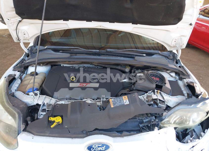 Photo 10 of 2014 Ford Focus ST (VIN 1FADP3L94EL432479)