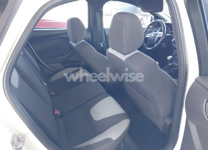 Photo 8 of 2014 Ford Focus ST (VIN 1FADP3L94EL432479)