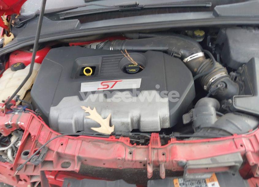 Photo 10 of 2015 Ford Focus ST (VIN 1FADP3L94FL323828)