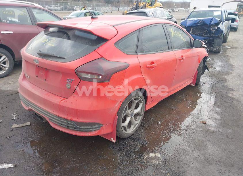Photo 4 of 2015 Ford Focus ST (VIN 1FADP3L94FL323828)