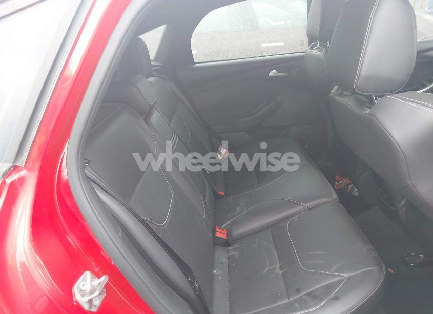 Photo 8 of 2015 Ford Focus ST (VIN 1FADP3L94FL323828)