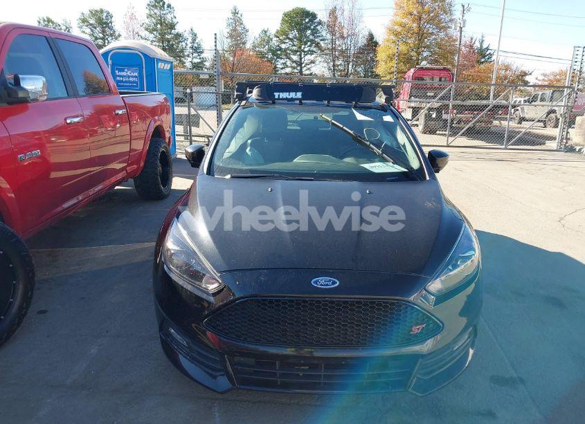 Photo 12 of 2016 Ford Focus ST (VIN 1FADP3L94GL296938)