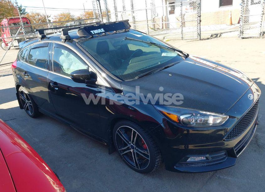 Photo 13 of 2016 Ford Focus ST (VIN 1FADP3L94GL296938)