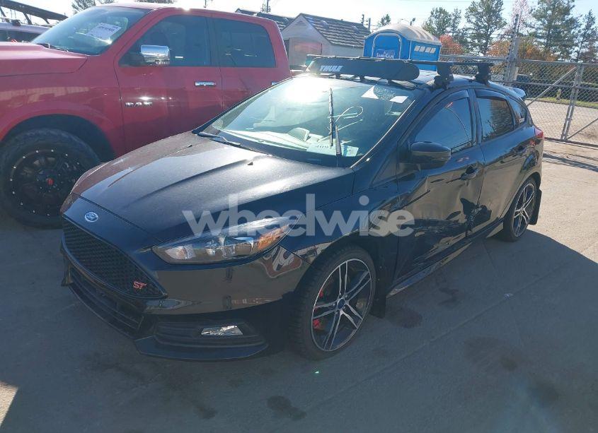 Photo 2 of 2016 Ford Focus ST (VIN 1FADP3L94GL296938)
