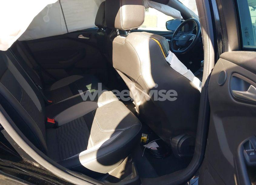 Photo 8 of 2016 Ford Focus ST (VIN 1FADP3L94GL296938)