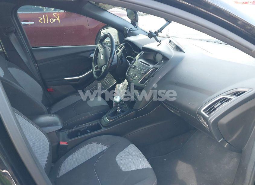 Photo 5 of 2017 Ford Focus ST (VIN 1FADP3L94HL241245)