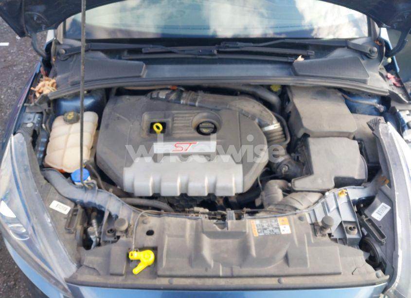 Photo 10 of 2018 Ford Focus ST (VIN 1FADP3L94JL205495)