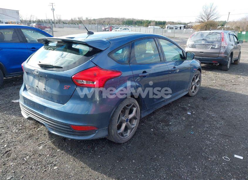 Photo 4 of 2018 Ford Focus ST (VIN 1FADP3L94JL205495)