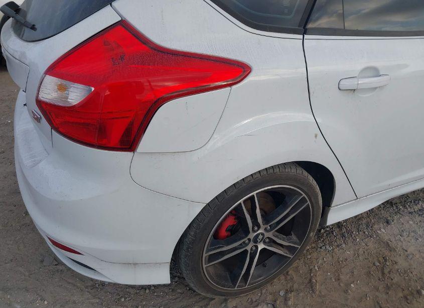 Photo 6 of 2014 Ford Focus ST (VIN 1FADP3L95EL291924)