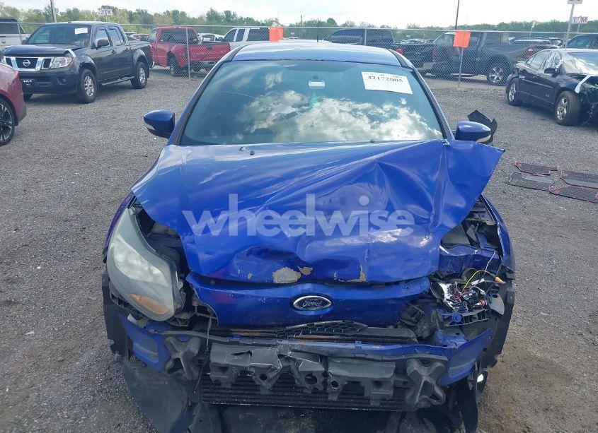 Photo 13 of 2014 Ford Focus ST (VIN 1FADP3L95EL448299)