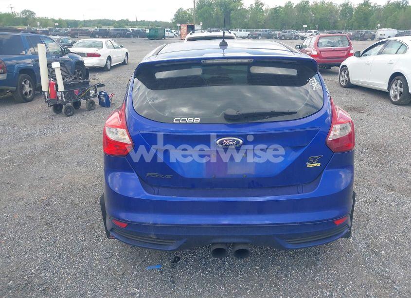 Photo 17 of 2014 Ford Focus ST (VIN 1FADP3L95EL448299)