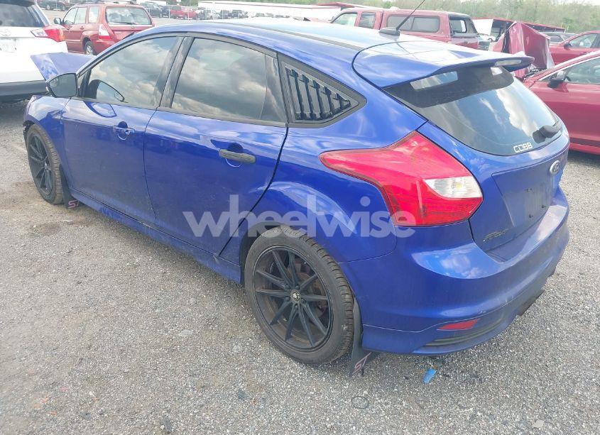 Photo 3 of 2014 Ford Focus ST (VIN 1FADP3L95EL448299)