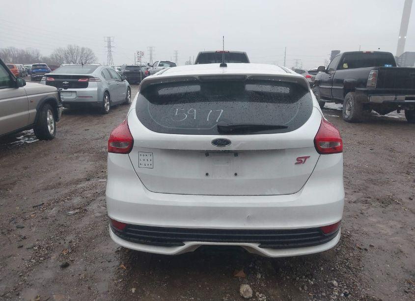 Photo 17 of 2015 Ford Focus ST (VIN 1FADP3L95FL285977)