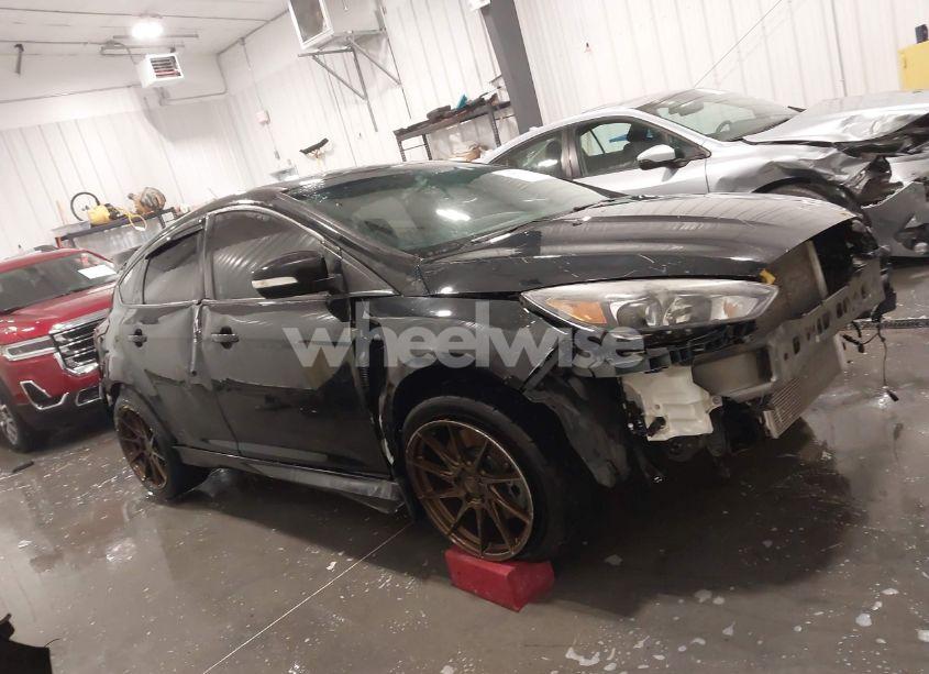 Photo 14 of 2015 Ford Focus ST (VIN 1FADP3L95FL362444)