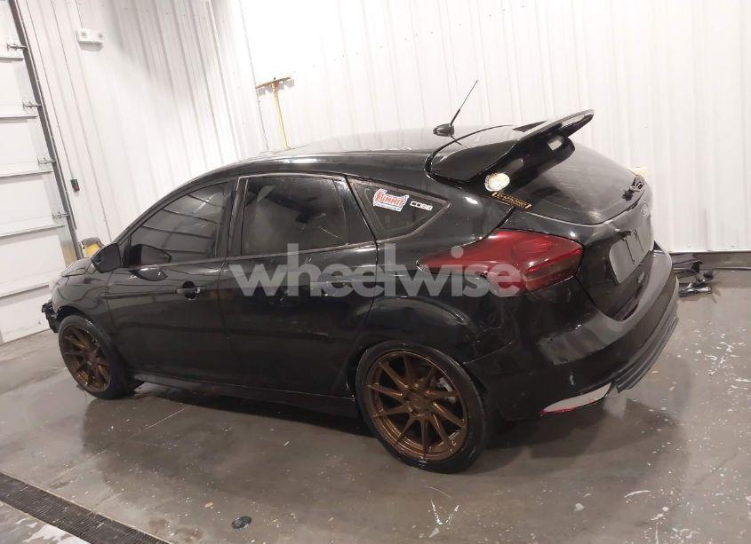 Photo 15 of 2015 Ford Focus ST (VIN 1FADP3L95FL362444)