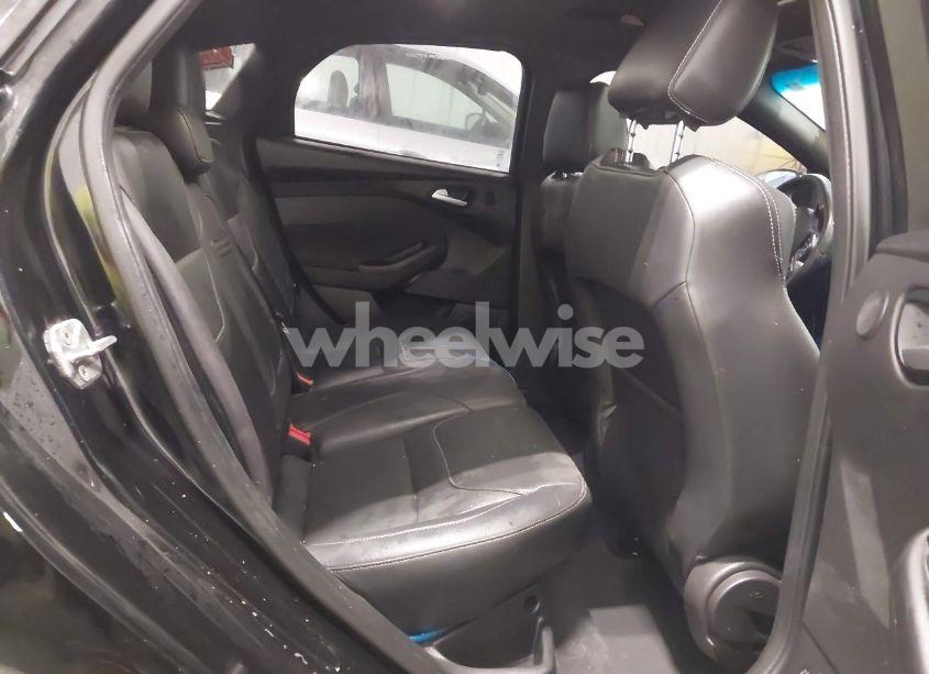 Photo 8 of 2015 Ford Focus ST (VIN 1FADP3L95FL362444)