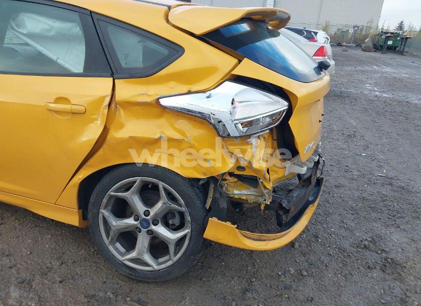 Photo 6 of 2016 Ford Focus ST (VIN 1FADP3L95GL211704)