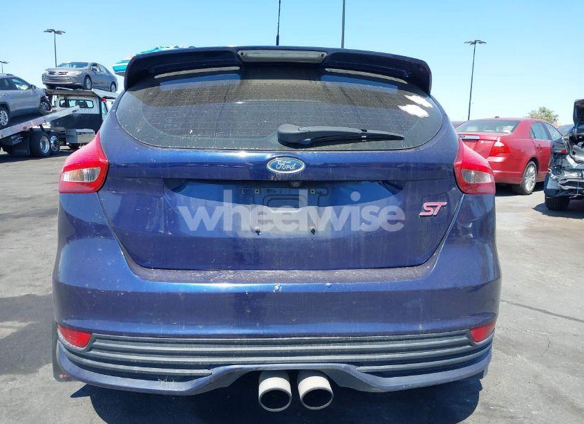 Photo 16 of 2016 Ford Focus ST (VIN 1FADP3L95GL289352)