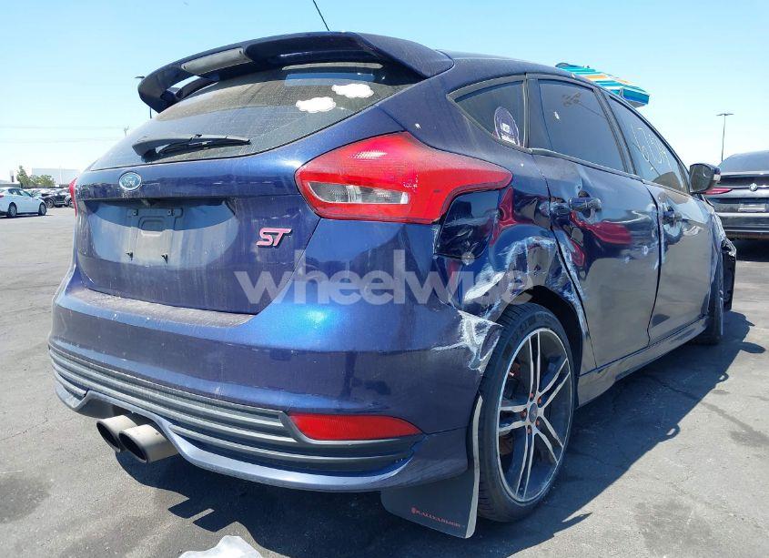 Photo 4 of 2016 Ford Focus ST (VIN 1FADP3L95GL289352)