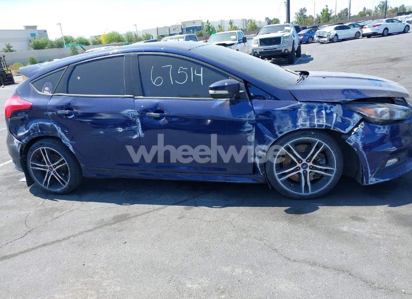 Photo 6 of 2016 Ford Focus ST (VIN 1FADP3L95GL289352)