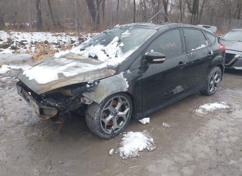Photo 2 of 2016 Ford Focus ST (VIN 1FADP3L95GL347444)