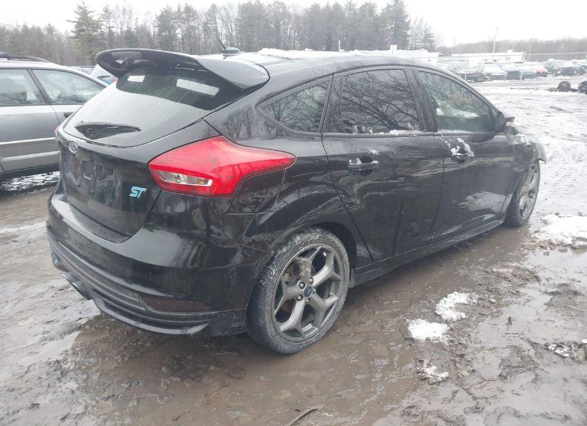 Photo 4 of 2016 Ford Focus ST (VIN 1FADP3L95GL347444)