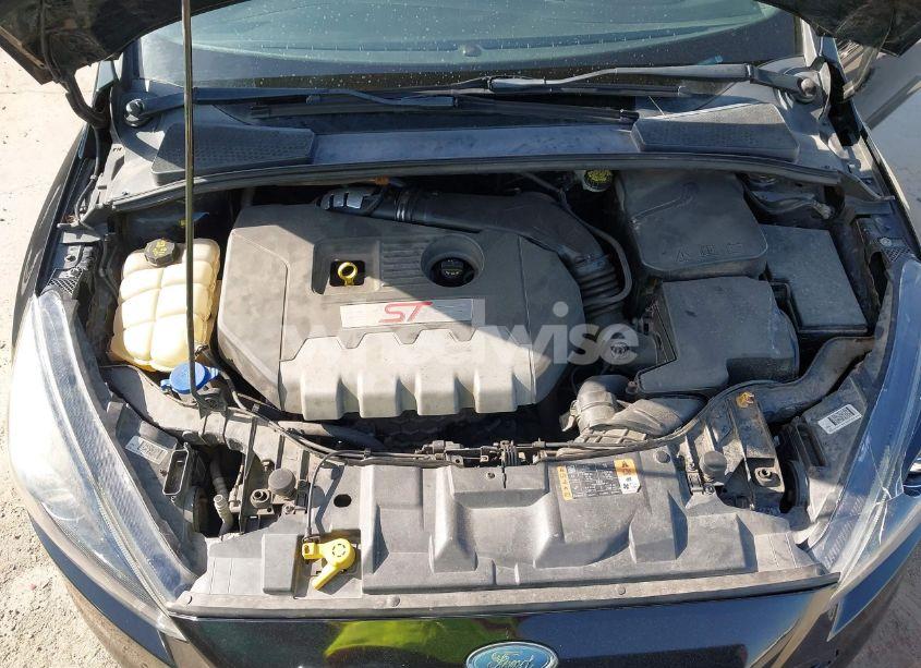 Photo 10 of 2018 Ford Focus ST (VIN 1FADP3L95JL332577)