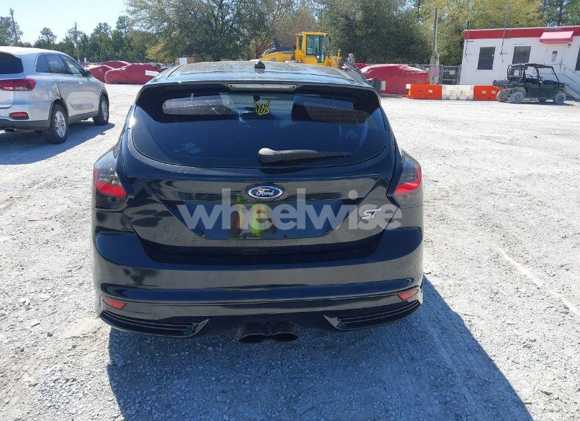 Photo 16 of 2013 Ford Focus ST (VIN 1FADP3L96DL127354)