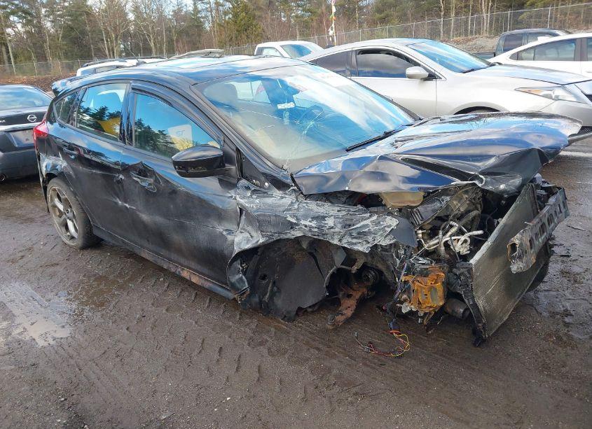 2013 Ford Focus ST (VIN 1FADP3L96DL224473) main photo