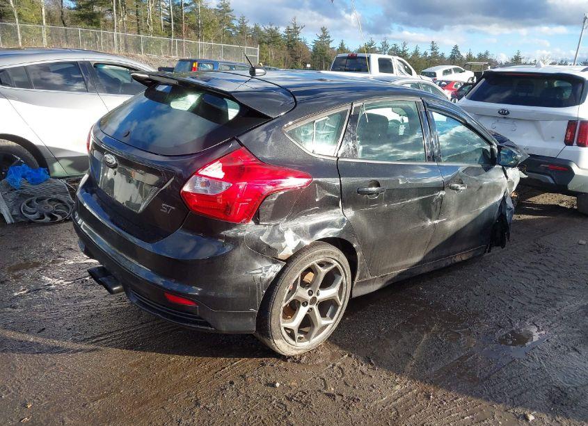 Photo 4 of 2013 Ford Focus ST (VIN 1FADP3L96DL224473)